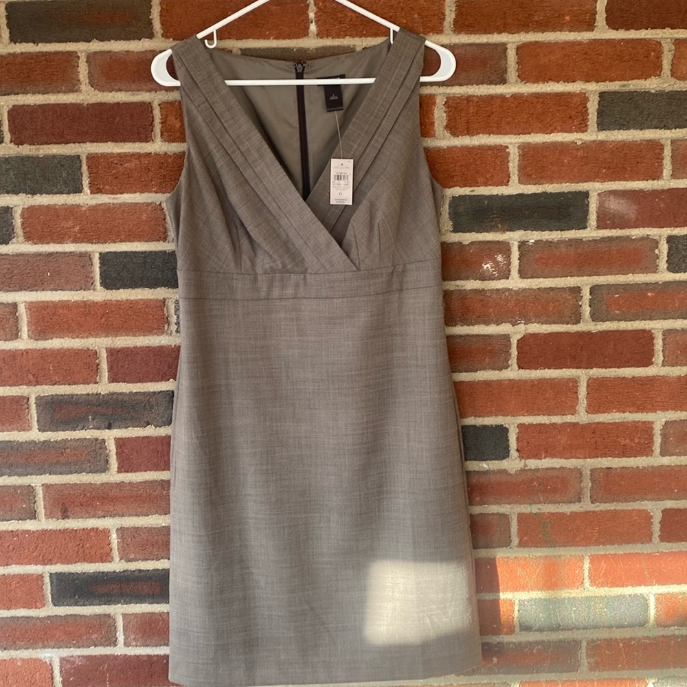 Ann Taylor sleeveless brown pencil dress